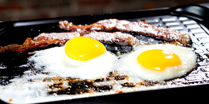 We tried the internet's favorite 3-in-1 breakfast maker—was it