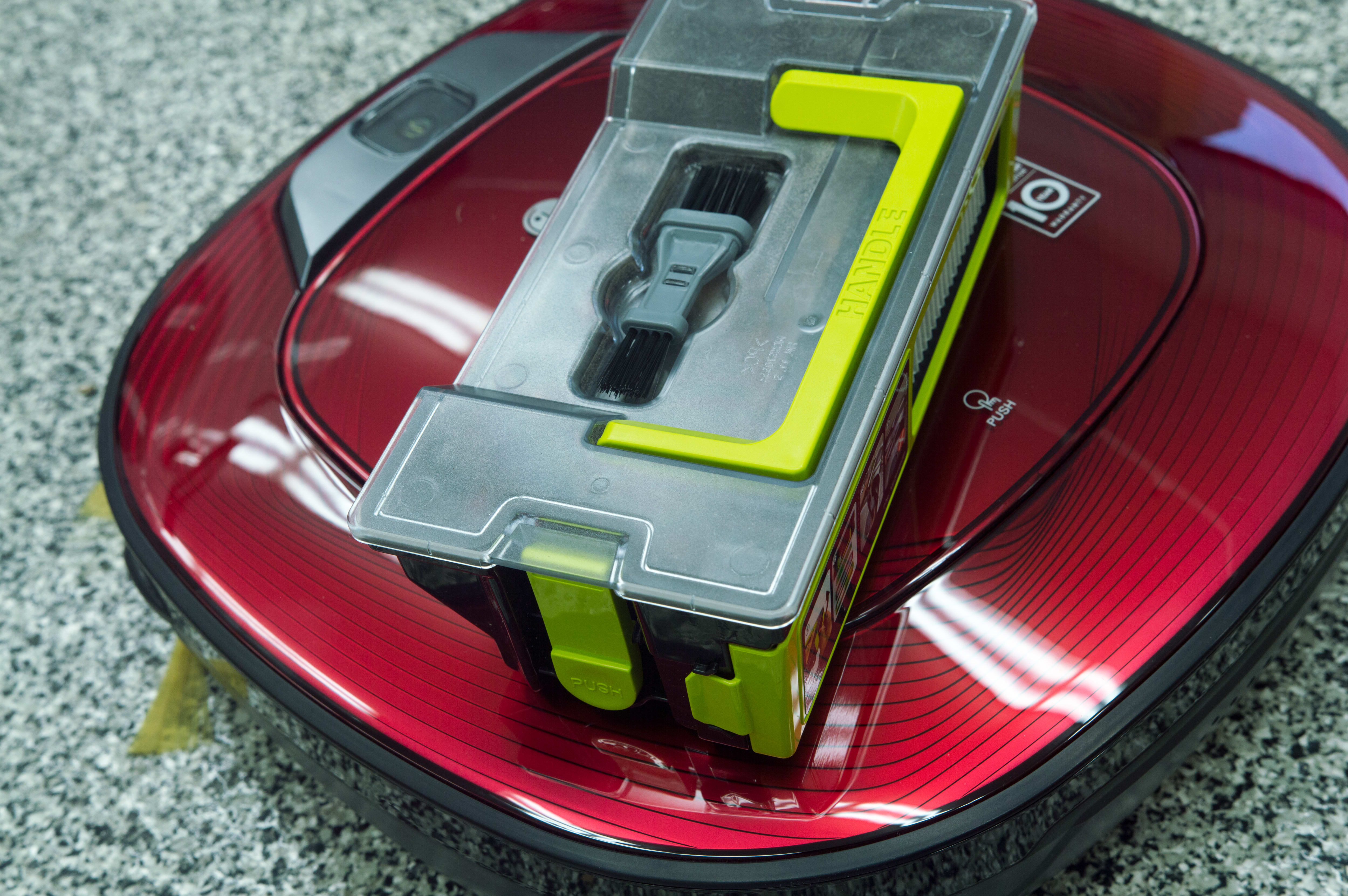 LG VR65502LV HomBot Robot Vacuum Cleaner Review Robot Vacuums