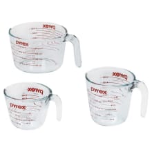 Product image of Pyrex 3 Piece Measuring Cup Set
