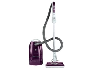 The blueberry exterior makes the 21614 easy on the eyes