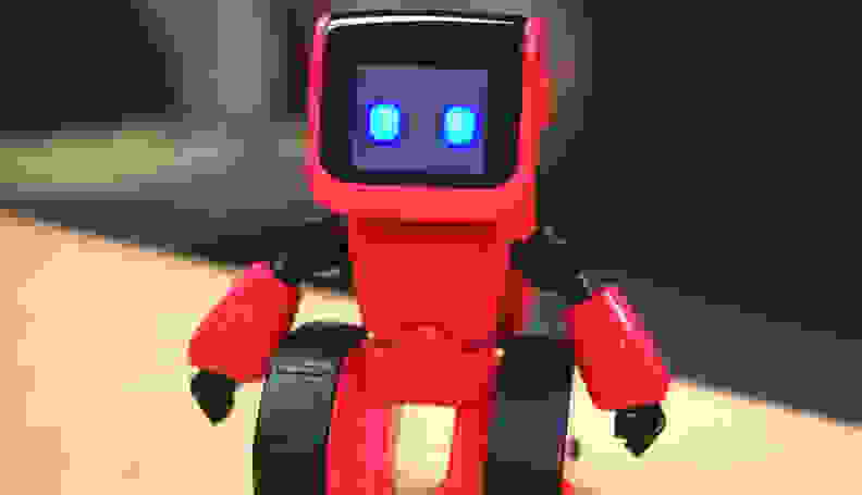 Elmoji, the coding robot for kids