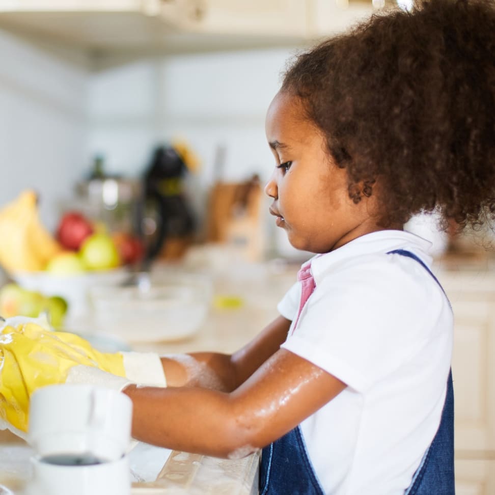 Expert says doing chores could make kids more successful adults - Reviewed