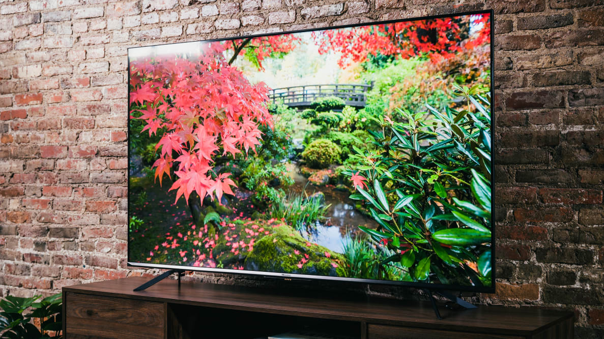 The Hisense U7G displaying 4K/HDR content in a living room setting