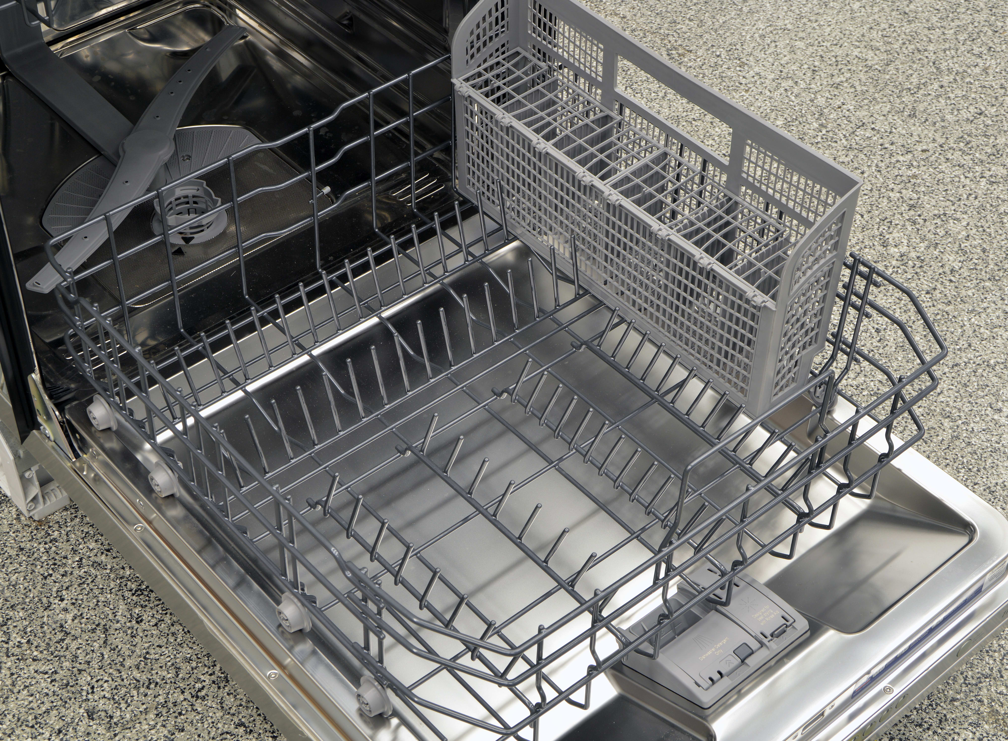 Thermador Emerald DWHD440MFM Dishwasher Review - Reviewed.com Dishwashers Stainless Steel Dishwasher Rack Replacement