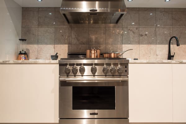 UPSG3014ST在六月的Ambrose厨房设计中展出。
