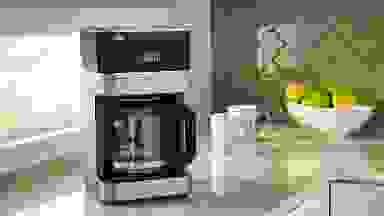 How to clean your coffee pot