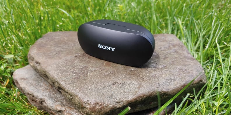 Sony WF-SP800N review: Wireless sports earbuds deliver a mostly winning  combo - CNET