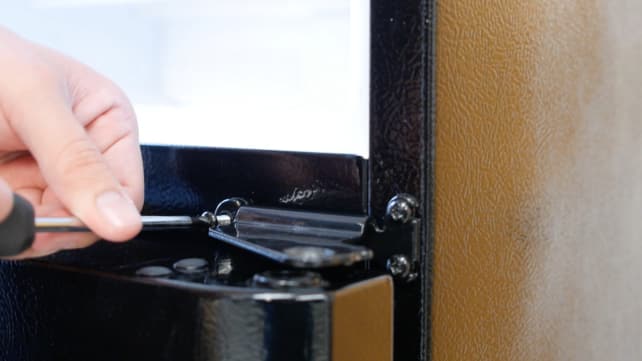 Middle Bracket Removal 2.jpg