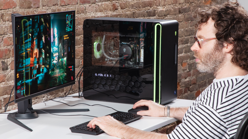 Person using the Alienware Aurora R16