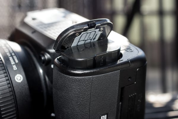 The battery is the same one used in the D7100.