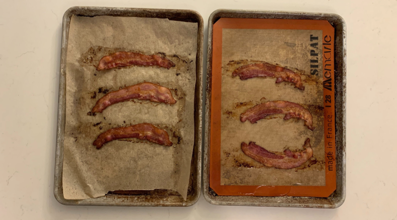 Bacon on Silpat mat and bacon on parchment paper