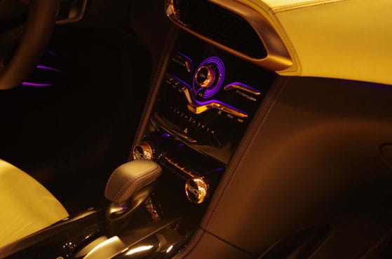 Infinti Q30 Small 004.jpg