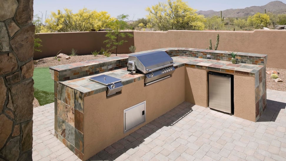 how to make a outdoor kitchen