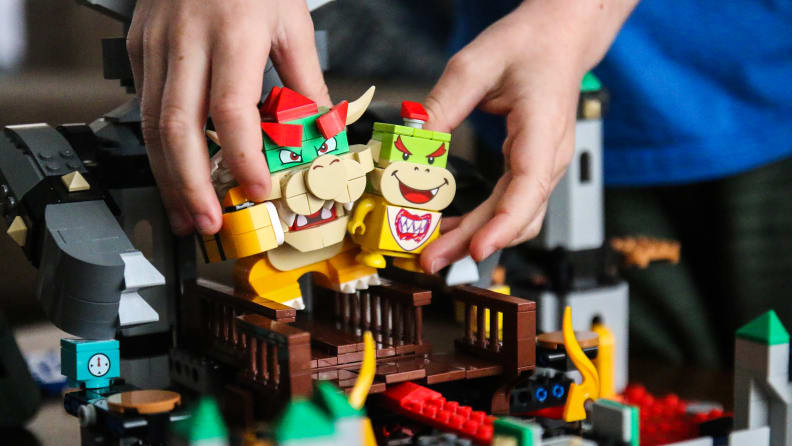 LEGO Super Mario Review: A Nintendo iconc's brick-built debut - 9to5Toys