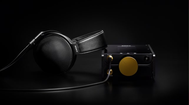 Sony DMP-Z1 digital music player and MDR-Z1R headphones