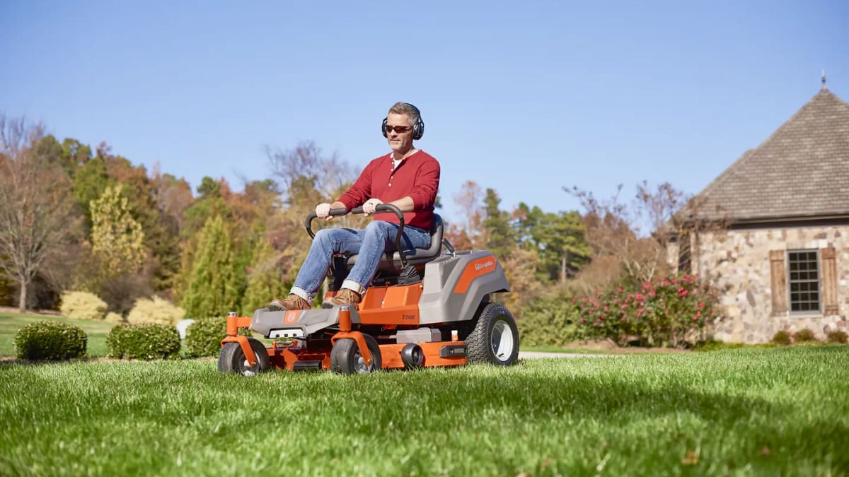 10 Best Leaf Vacuums of 2024, According to a Landscaping Expert