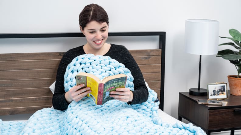 Nuzzie Knit Weighted Blanket Review