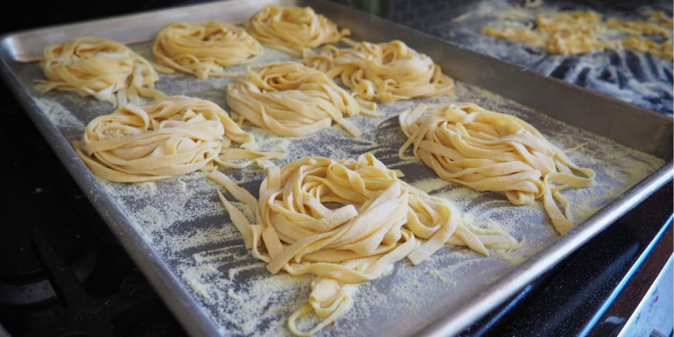 rolling pasta cutter