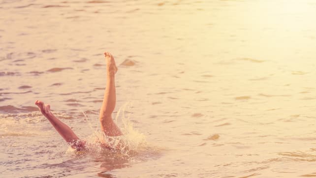 How to treat a sunburn