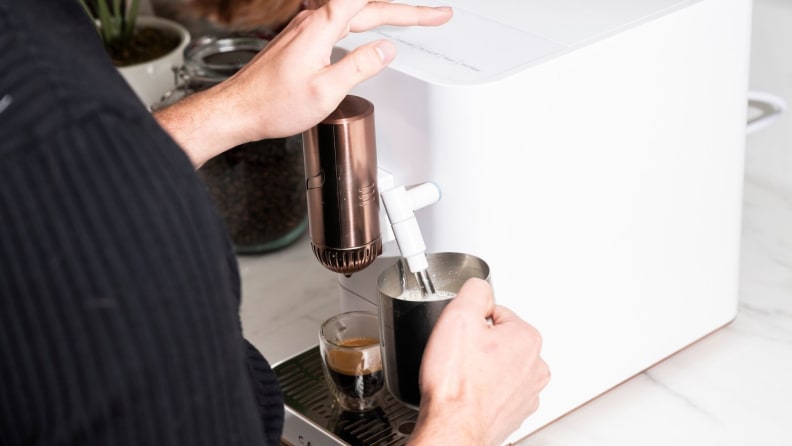 Evidence Wilmotte EA89W410 Machine à Espresso automatique à grains - 19  recettes de café - 2,3L, Machines à espresso