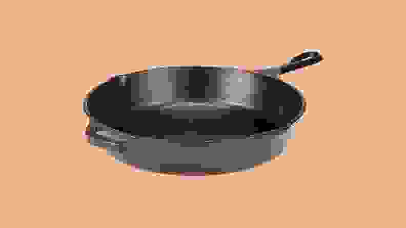 black pan