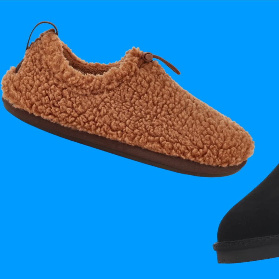 Mens ugg hotsell slippers cyber monday