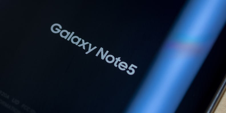 The Galaxy Note 5, like the other Samsung phones this year, oozes with a confidence that last year's Galaxy phones lacked.