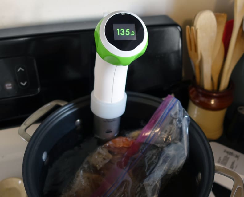 Nomiku in use