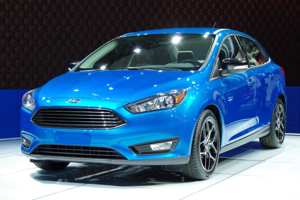 The 2015 Ford Focus sedan gets a new look and updated Sync voice control.