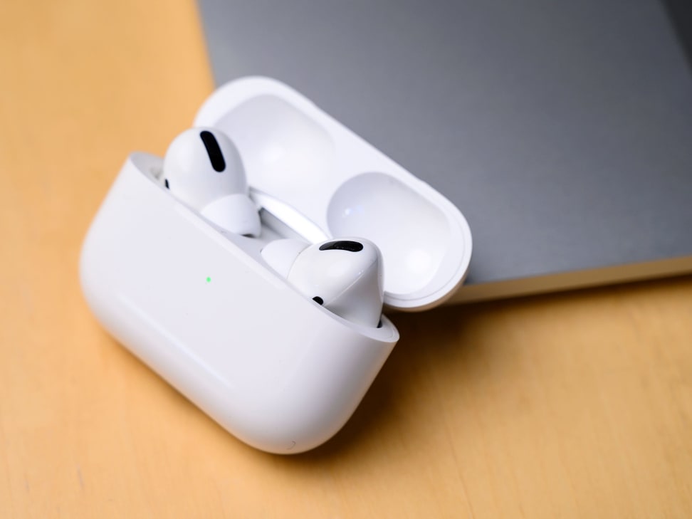 Staples bose sales qc35