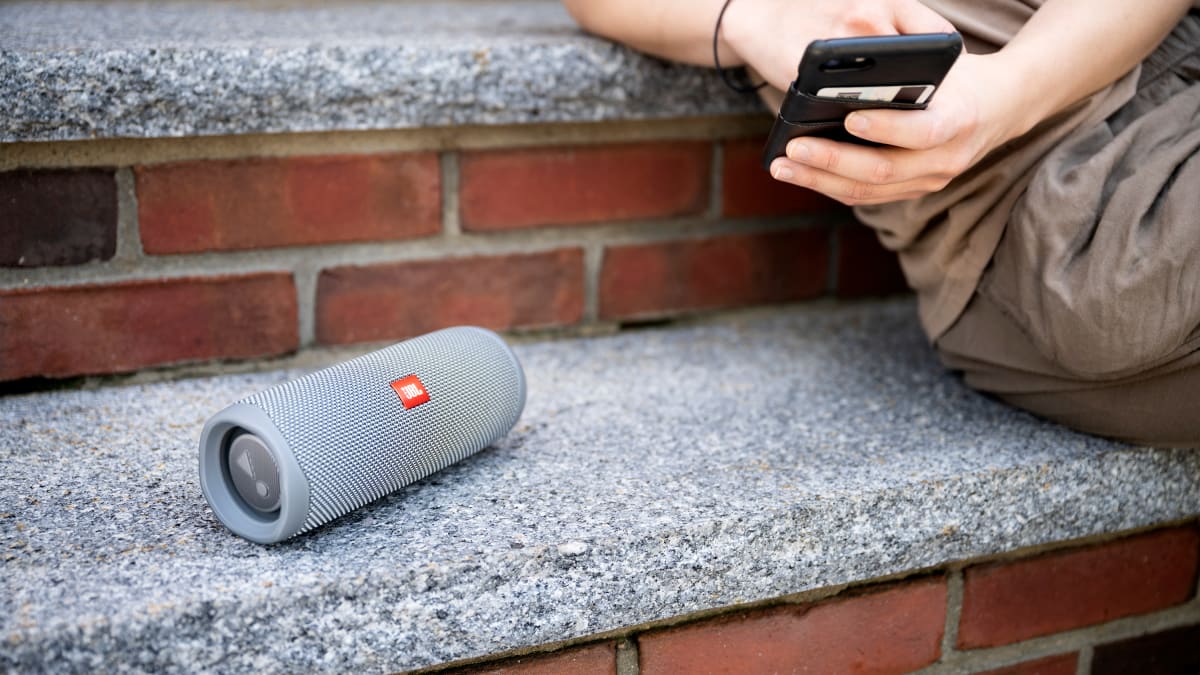 JBL Flip 5 Bluetooth Speaker Review: perfect balance - Reviewed