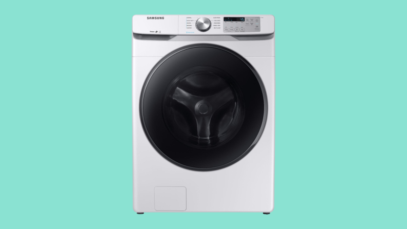 The Samsung WF45R6100AW washer on a green background.