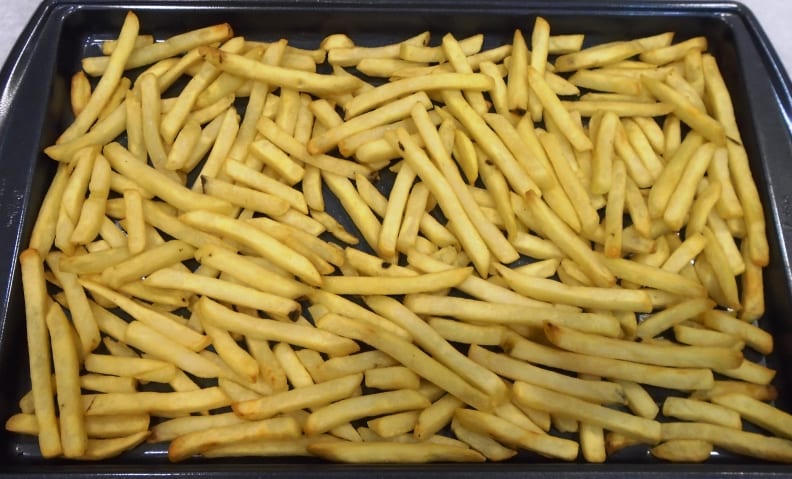 The frozen fries cooked in standard mode did not cook all the way through, and were mushy, somewhat oily, and undercooked.