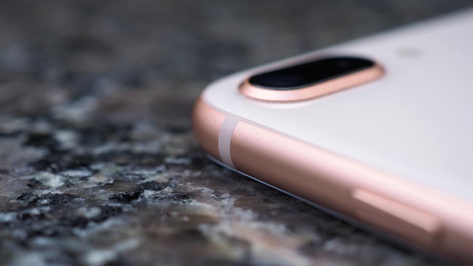 iPhone 8 Plus Antenna Line