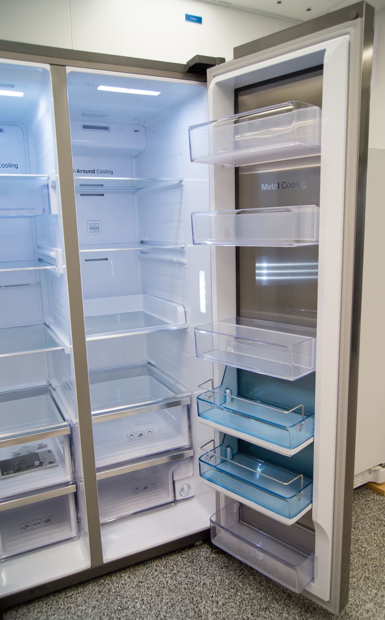 Not only is door storage much more useful in the Samsung RH29H9000SR Food Showcase, the main compartment is still just as accessible and roomy.
