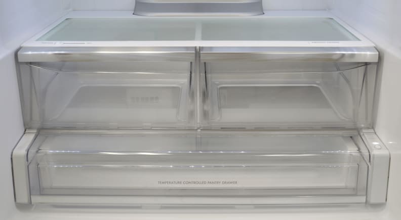 The Kenmore Pro 79993 has two crispers, but only the one on the right is Airtight. The drawer underneath also comes with three distinct temperature settings.