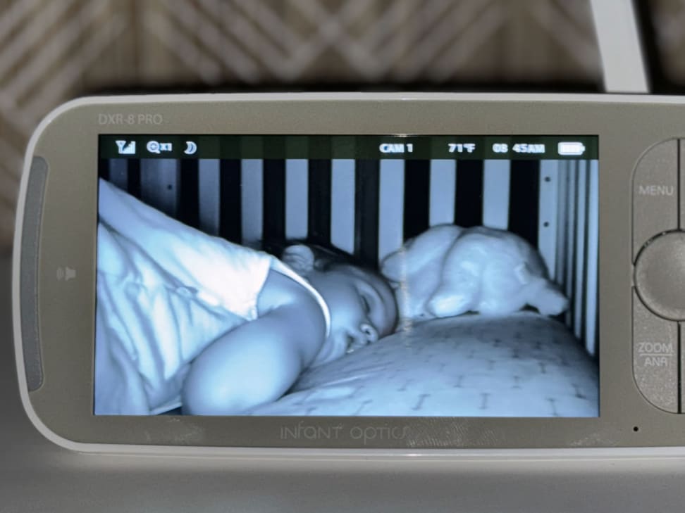 Infant optics top free camera