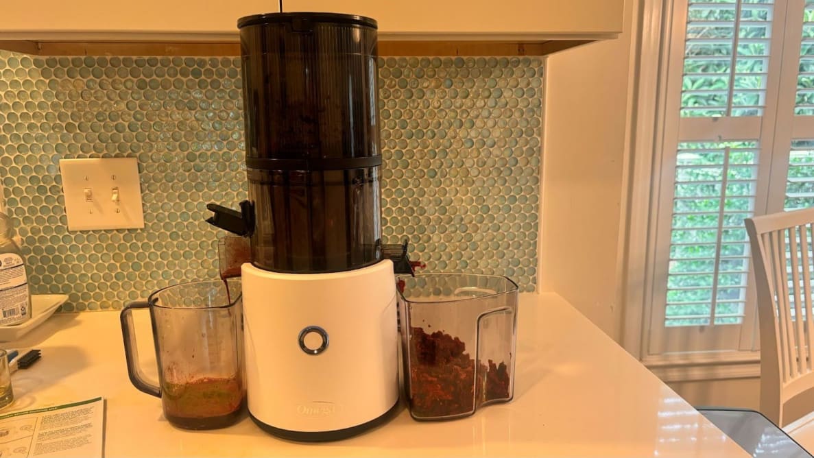 The Omega Effortless Batch Juicer makes cold pressed juice effortlessly