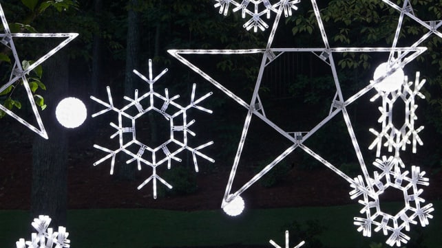 Kringle Traditions Folding Snowflake