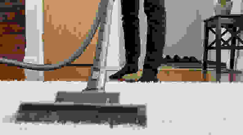 How to vacuum a shag rug