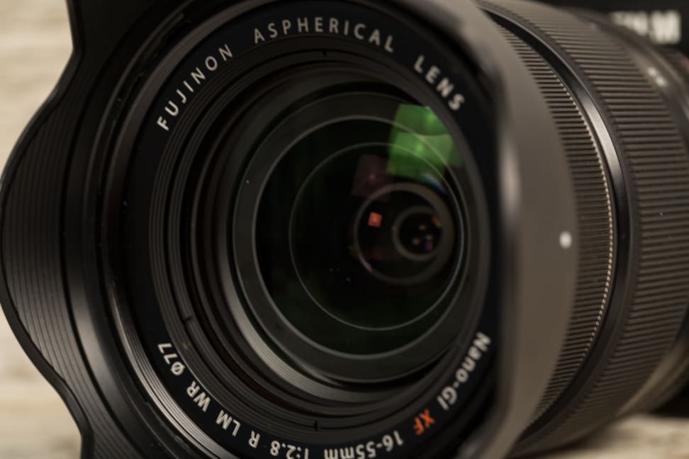 fuji-16-55-f2p8-review-design-front.jpg