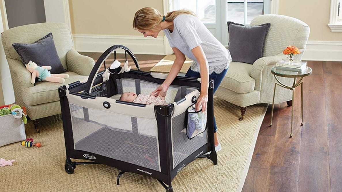 baby pack and play with bassinet