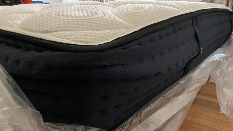 the DreamCloud mattress just opened with sagging corners