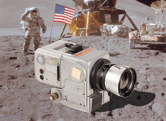 hasselblad-mooncam2.jpg