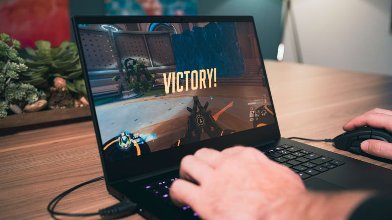 Razer Blade 14 (Early 2022) review - it's crazy how much power you