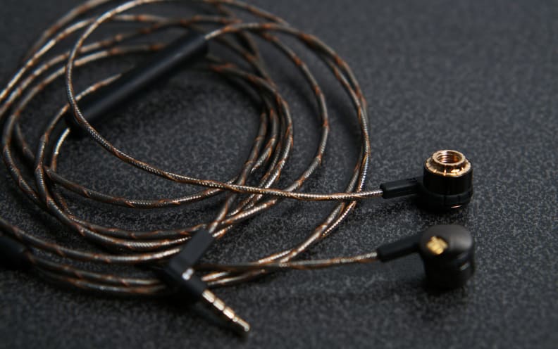 The Torque t06z feature machined brass on the casing that adds weight and an overall feel of strength and durability.