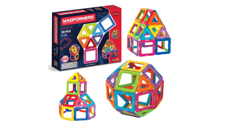 A box of Magformers