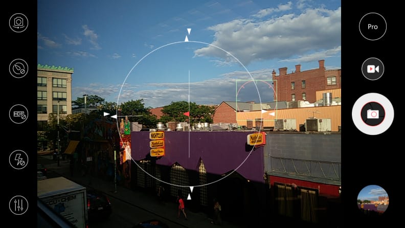 The default camera app on the Nubia 5S Mini gives you lots of useful extras, like a golden ratio overlay and this digital level.