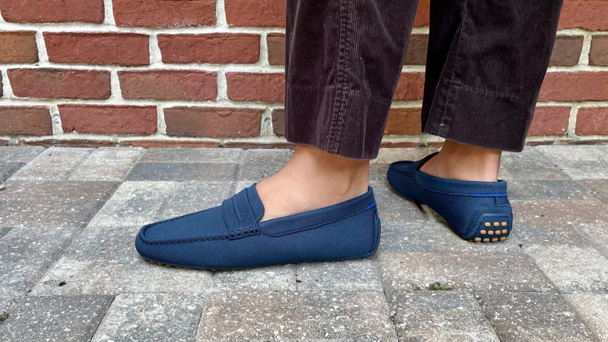 Rothy's - Men's Driving Loafer in Blue/Neutral, Size 10.5