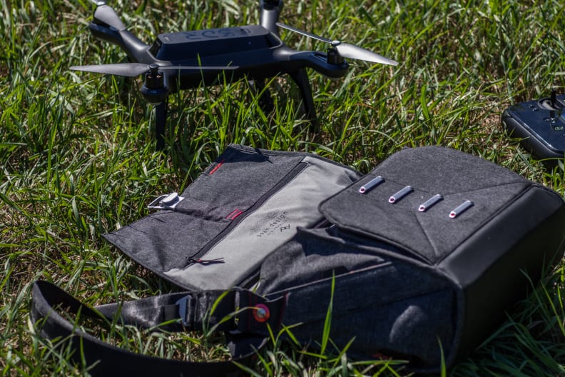 A photo of the Peak Design Everyday Messenger Bag.